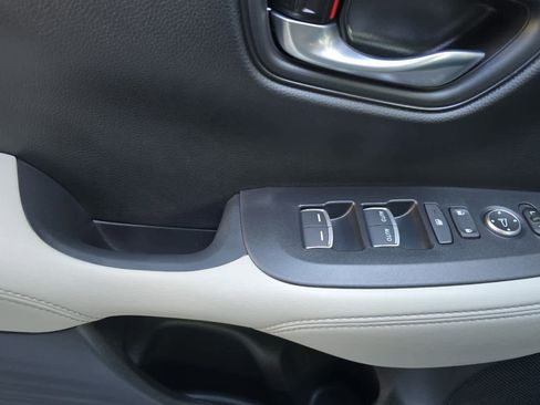 New 2026 Honda HR-V EX-L image 14