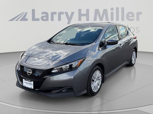 Used 2025 Nissan Leaf S FWD image 1