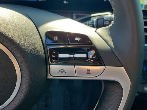 New 2026 Hyundai Elantra Limited image 25