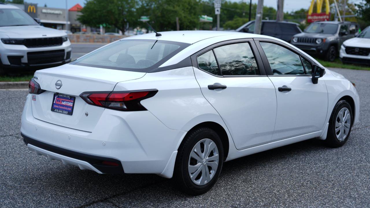 Used 2025 Nissan Versa S w/ Trunk Package FWD image 5