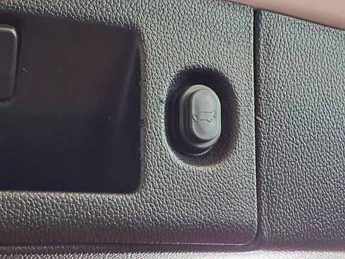 Used 2020 Chevrolet Suburban Premier w/ Premier Plus Edition image 7