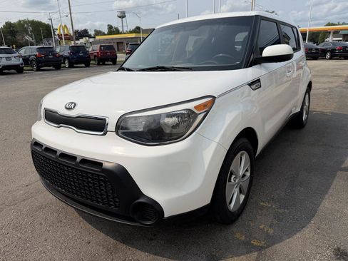 Used 2016 Kia Soul FWD image 7