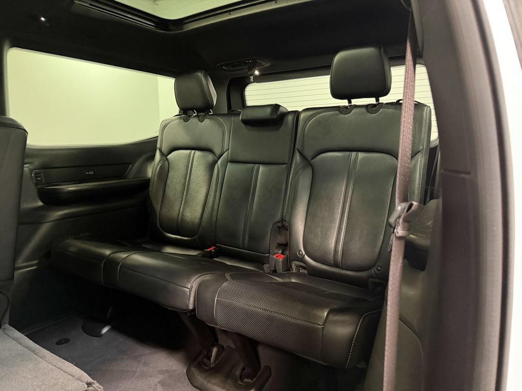 Used 2024 Jeep Wagoneer Series II AWD/4WD image 49