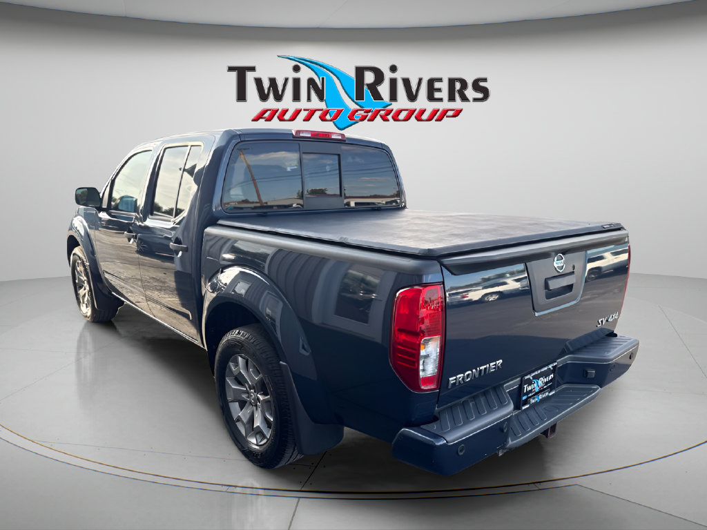 Used 2020 Nissan Frontier SV AWD/4WD image 2