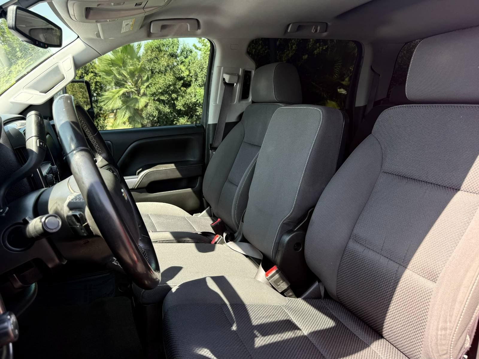 Used 2017 Chevrolet Silverado 1500 LT AWD/4WD image 20