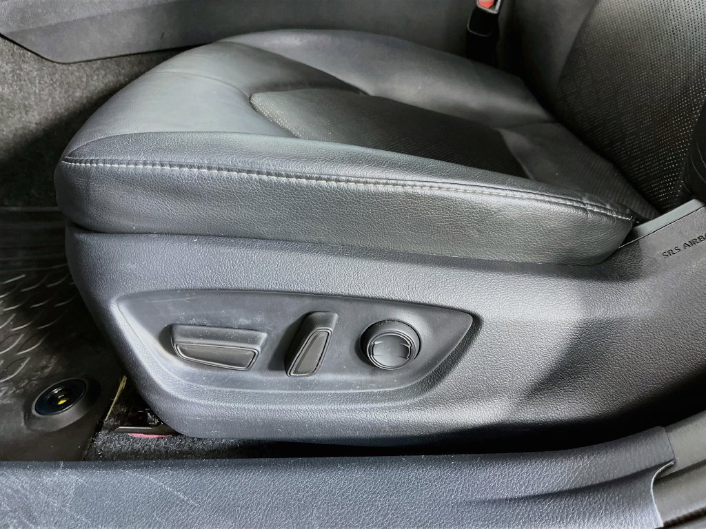 Used 2023 Toyota Camry XSE FWD image 26
