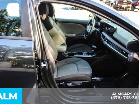Used 2025 Kia K4 FWD image 21