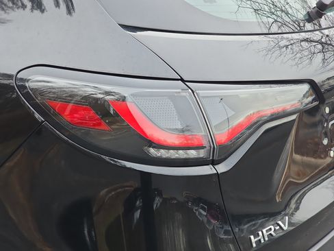 Used 2024 Honda HR-V LX image 33