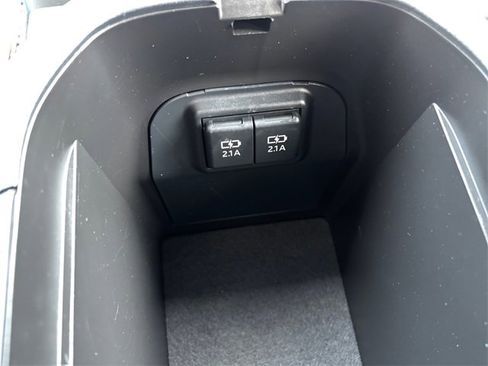 Used 2020 Toyota RAV4 XSE image 27