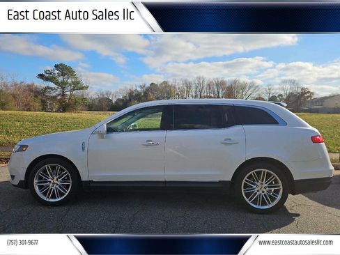 Used 2014 Lincoln MKT AWD w/ Equipment Group 201A image 1