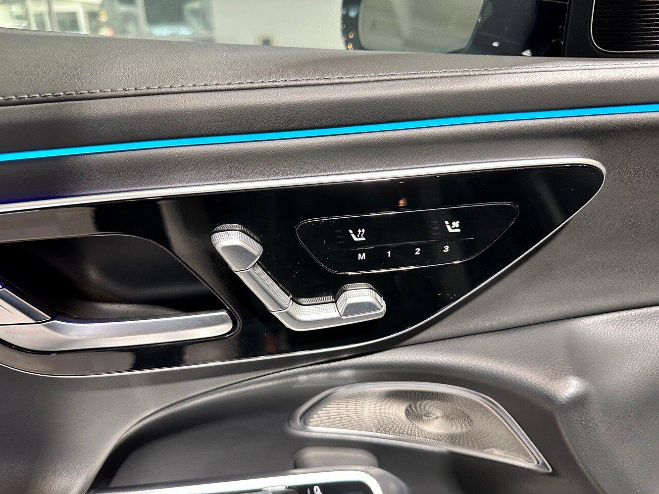 Certified 2025 Mercedes-Benz E 53 AMG e 4MATIC Sedan image 13