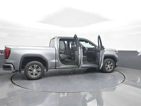 Used 2025 GMC Sierra 1500 SLT AWD/4WD image 28