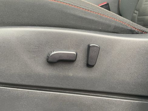 Used 2022 Nissan Frontier PRO-4X w/ Technology Package image 16