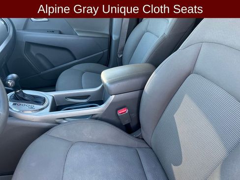 Used 2015 Kia Sportage LX image 9