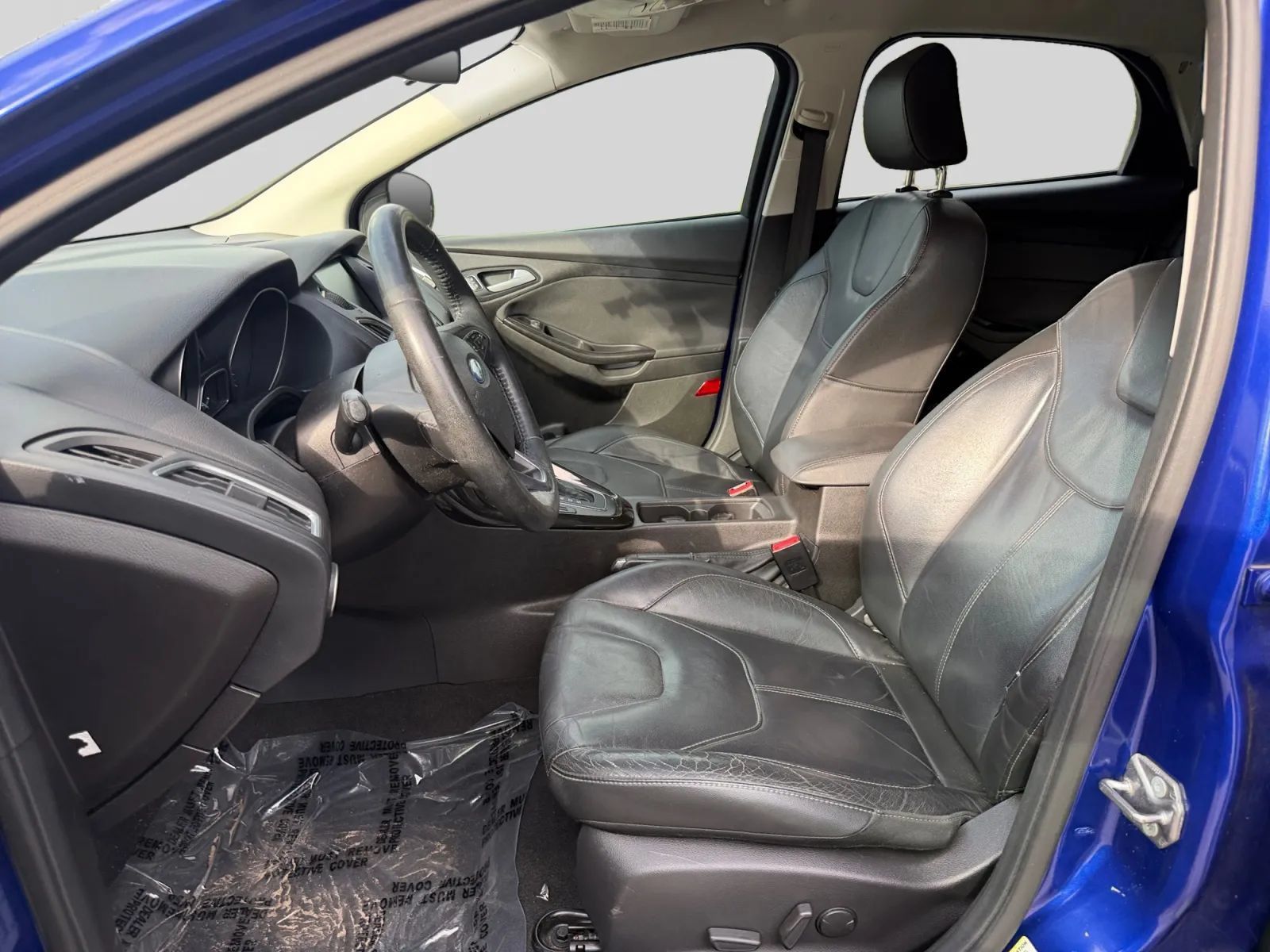 Used 2015 Ford Focus Titanium FWD image 10
