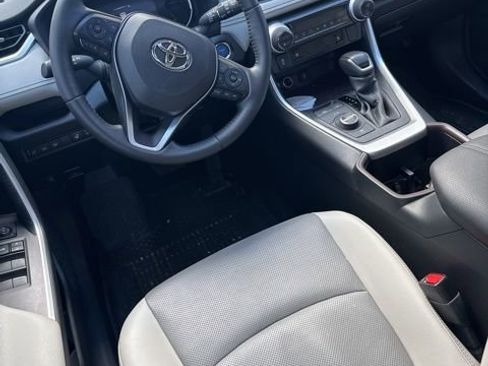 Used 2022 Toyota RAV4 Limited w/ Limited Grade Weather Package image 7