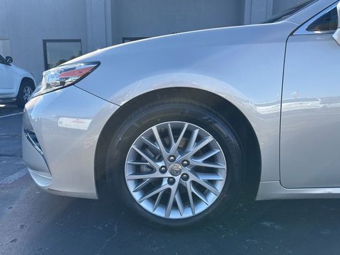 Used 2016 Lexus ES 350 image 29