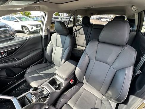 Certified 2025 Subaru Outback Limited AWD/4WD image 31