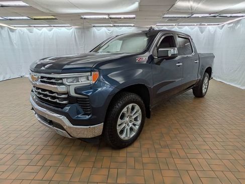 Used 2023 Chevrolet Silverado 1500 LTZ AWD/4WD image 3