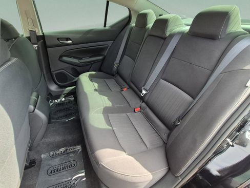 Certified 2022 Nissan Altima 2.5 SV AWD/4WD image 18