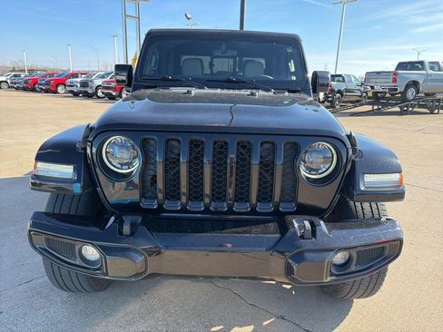 Used 2023 Jeep Gladiator Overland image 12