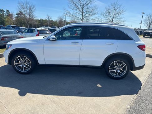 Used 2019 Mercedes-Benz GLC 300 4MATIC image 5