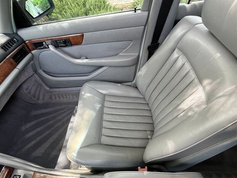 Used 1987 Mercedes-Benz 560 SEL image 31