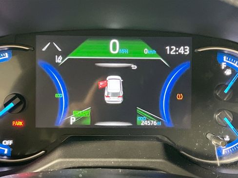 Used 2025 Toyota RAV4 LE AWD/4WD image 23