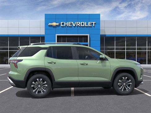 New 2026 Chevrolet Equinox LT w/ Convenience Package II image 5