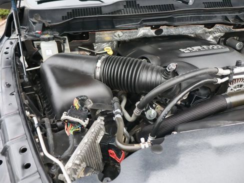 Used 2017 RAM 2500 Laramie w/ Sport Appearance Group image 11