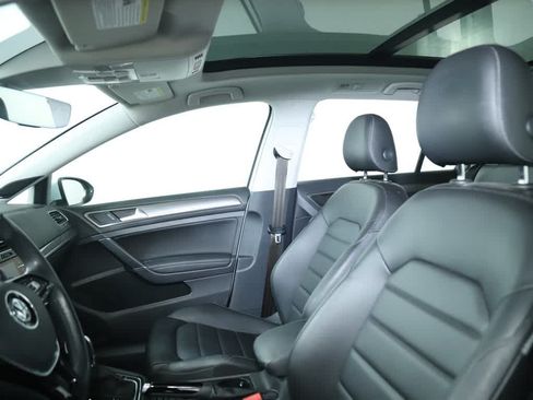 Used 2019 Volkswagen Golf Alltrack SEL AWD/4WD image 16