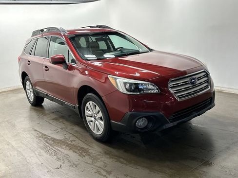 Used 2017 Subaru Outback 2.5i Premium image 28