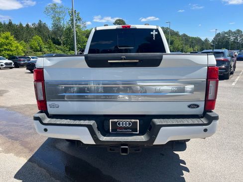Used 2021 Ford F250 Platinum w/ FX4 Off-Road Package AWD/4WD image 4