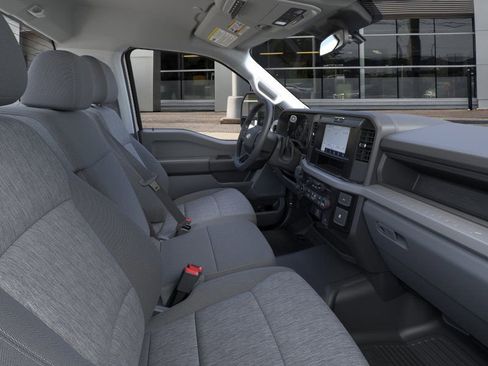New 2025 Ford F550 4x4 Regular Cab Super Duty image 40