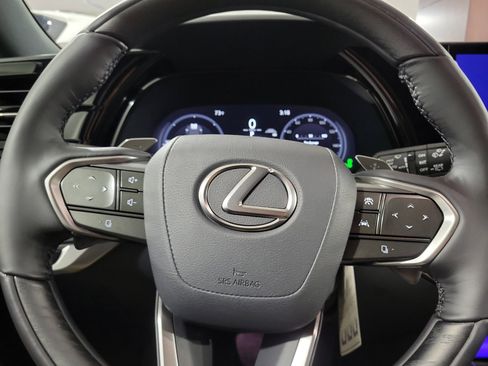 New 2025 Lexus RX 450h AWD w/ Luxury Package image 11