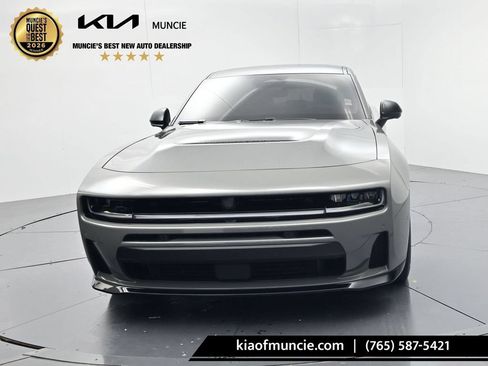 Used 2026 Dodge Charger Scat Pack AWD/4WD image 3