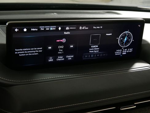 Used 2023 Genesis G80 image 22