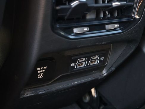 Used 2023 Jeep Grand Cherokee Altitude AWD/4WD image 33