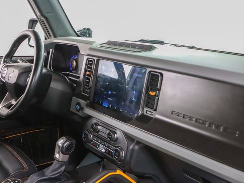 Used 2023 Ford Bronco Badlands image 25