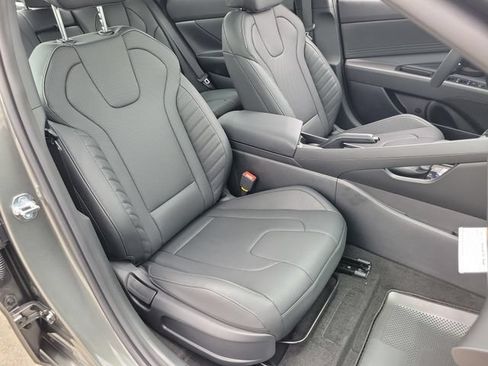 New 2026 Hyundai Elantra SEL Sport FWD image 22