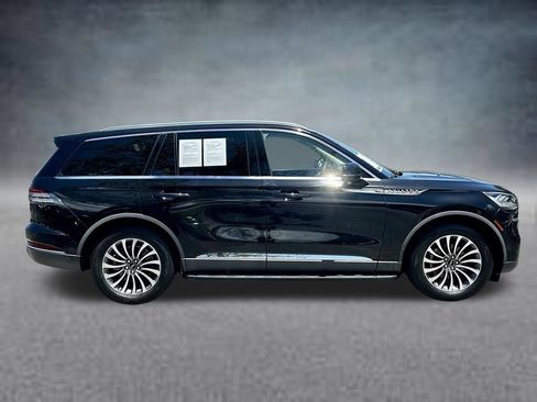 Used 2023 Lincoln Aviator Reserve w/ Equipment Group 201A AWD/4WD image 4