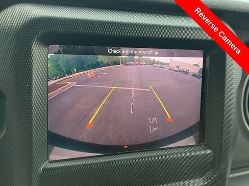 Used 2022 Jeep Wrangler Unlimited Sport AWD/4WD image 11