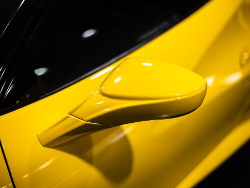 Used 2018 Ferrari 488 GTB RWD image 19