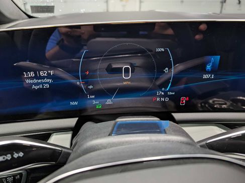 New 2026 Cadillac Optiq Luxury 2 AWD/4WD image 21