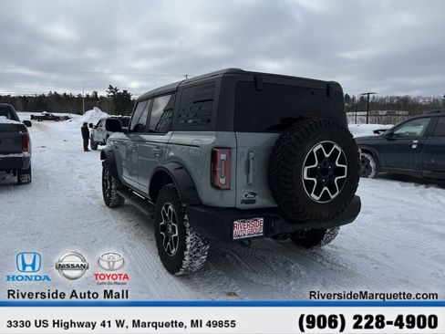 Used 2024 Ford Bronco Outer Banks image 6