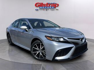 Used 2023 Toyota Camry SE video 1