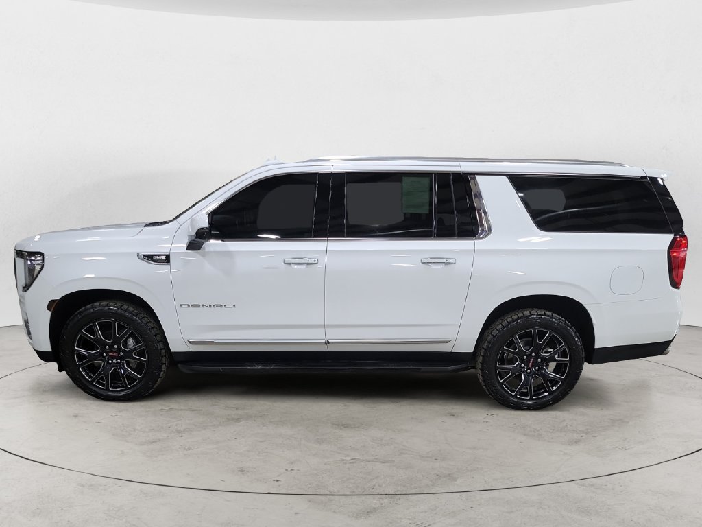 Used 2024 GMC Yukon XL Denali w/ Max Trailering Package AWD/4WD image 2