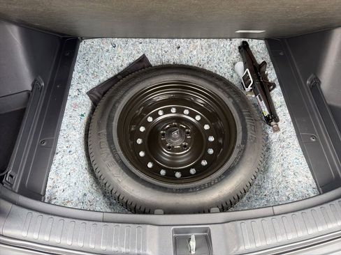 Used 2020 Honda CR-V Touring image 53