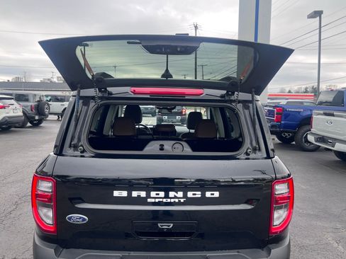 Used 2025 Ford Bronco Sport Outer Banks w/ Outer Banks Tech Package+ image 11