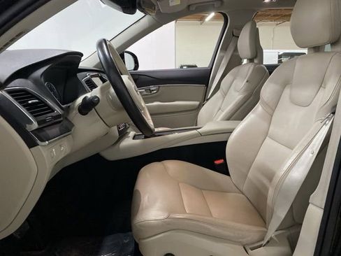 Used 2020 Volvo XC90 T5 Momentum image 67